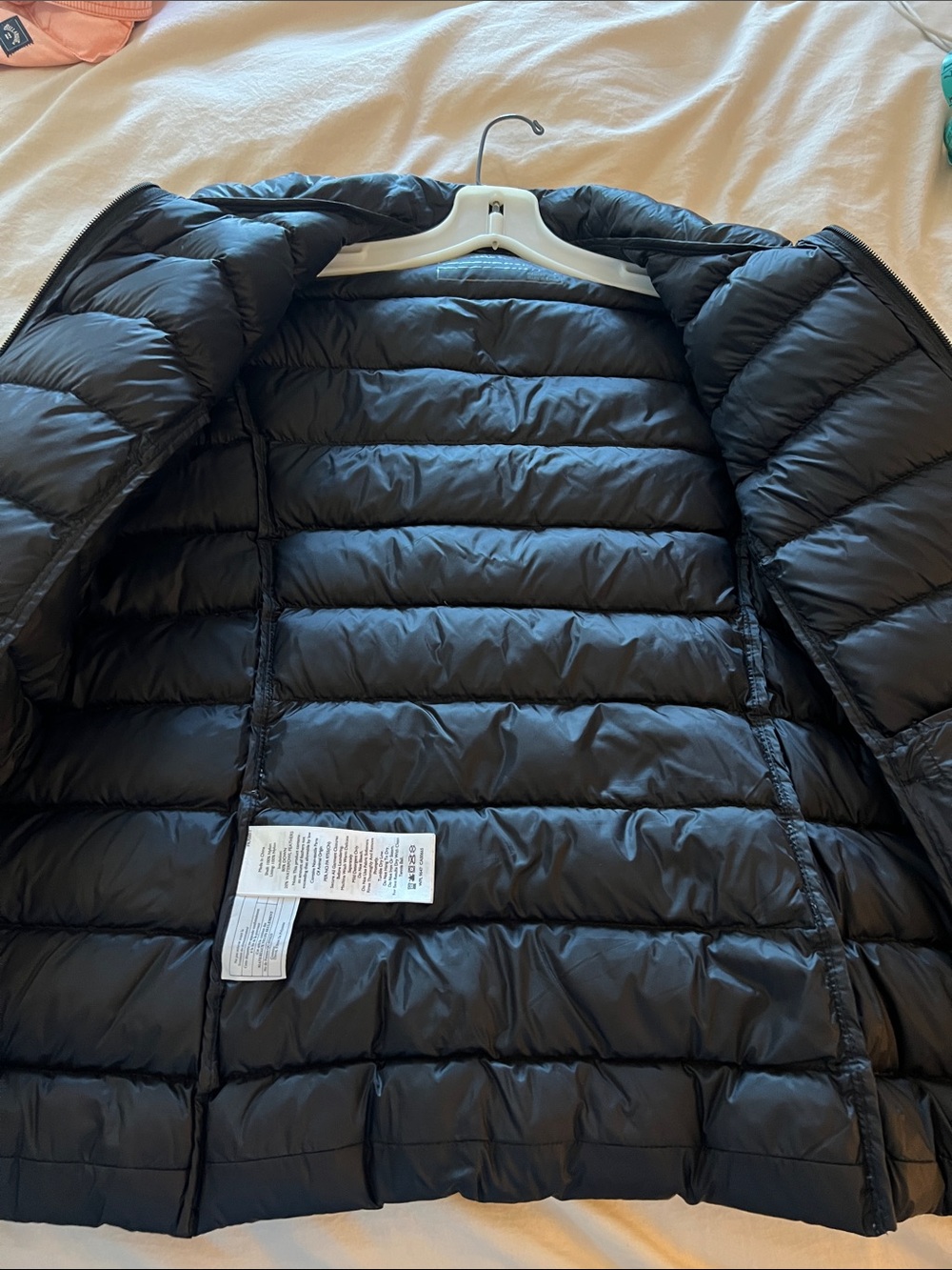 Eddie Bauer Women’s CirrusLite Black Quilted Puffer Jacket; Size Large - Picture 6 of 8